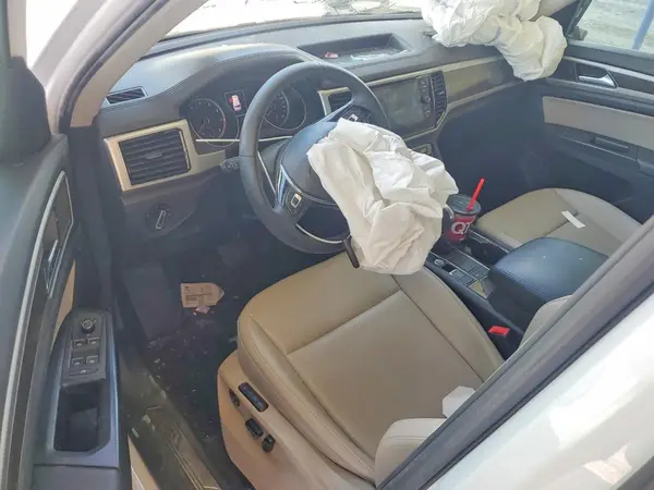 1V2ER2CA0JC594910 2018 VOLKSWAGEN ATLAS - Image 8