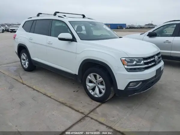 1V2ER2CA1JC526874 2018 VOLKSWAGEN ATLAS - Image 1