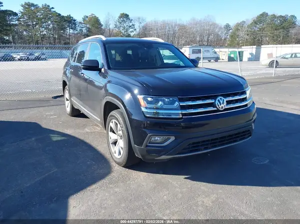 1V2ER2CA1JC528799 2018 VOLKSWAGEN ATLAS - Image 1