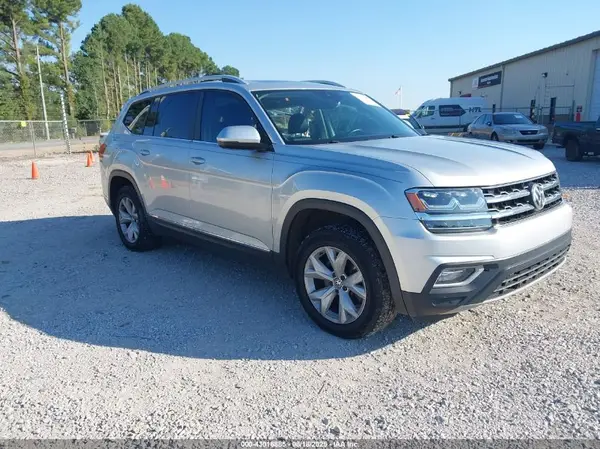 1V2ER2CA1JC545943 2018 VOLKSWAGEN ATLAS - Image 1