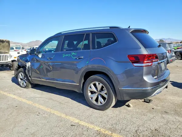 1V2ER2CA3JC545913 2018 VOLKSWAGEN ATLAS - Image 2