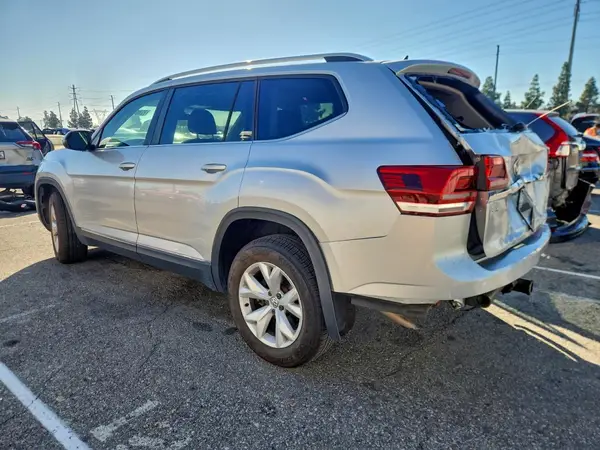 1V2ER2CA4JC528795 2018 VOLKSWAGEN ATLAS - Image 2