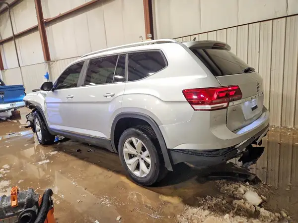 1V2ER2CA5JC525453 2018 VOLKSWAGEN ATLAS - Image 2