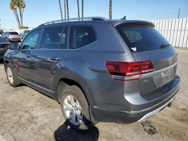 1V2ER2CA5JC546559 2018 VOLKSWAGEN ATLAS - Image 2