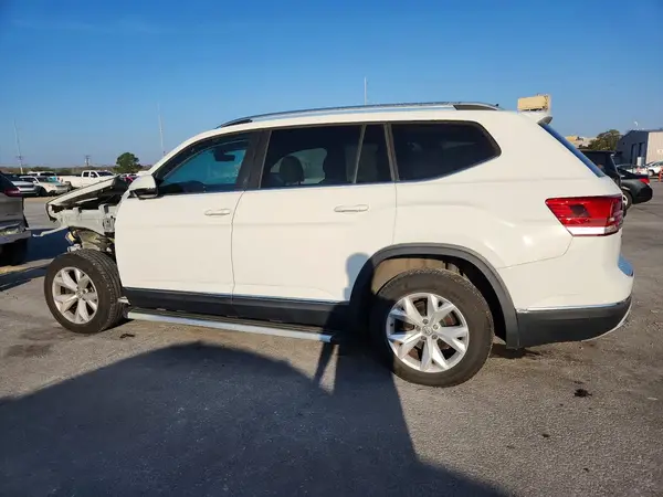 1V2ER2CA7JC567042 2018 VOLKSWAGEN ATLAS - Image 2