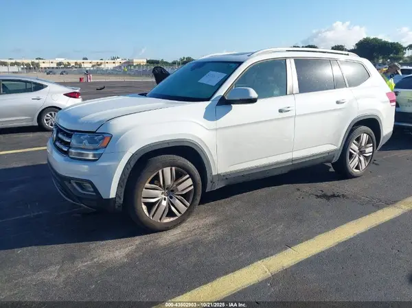 1V2ER2CA8KC621479 2019 VOLKSWAGEN ATLAS - Image 2
