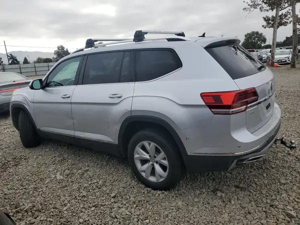 1V2ER2CAXJC513833 2018 VOLKSWAGEN ATLAS - Image 2
