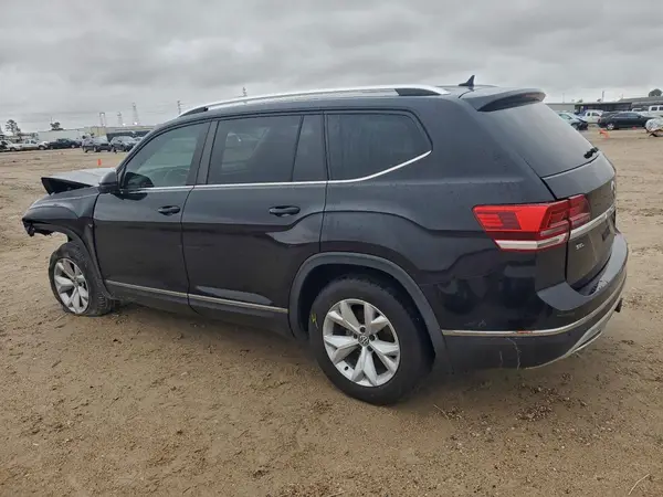 1V2ER2CAXJC542460 2018 VOLKSWAGEN ATLAS - Image 2