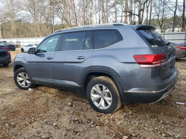 1V2ER2CAXJC568850 2018 VOLKSWAGEN ATLAS - Image 2