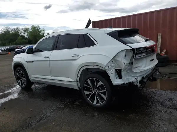 1V2FE2CAXSC215638 2025 VOLKSWAGEN ATLAS - Image 2