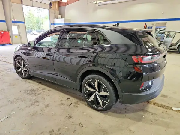 1V2FMPE81PC013823 2023 VOLKSWAGEN ID.4 - Image 2
