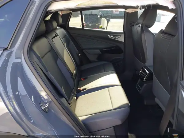 1V2FMPE85PC004588 2023 VOLKSWAGEN ID.4 - Image 8