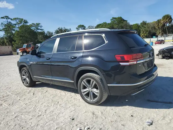 1V2FR2CA0JC538177 2018 VOLKSWAGEN ATLAS - Image 2