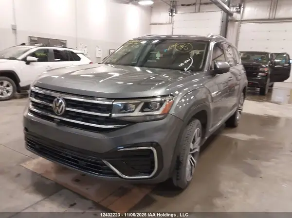 1V2FR2CA0PC531514 2023 VOLKSWAGEN ATLAS - Image 2