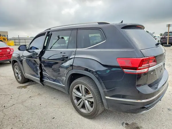1V2FR2CA1JC570149 2018 VOLKSWAGEN ATLAS - Image 2