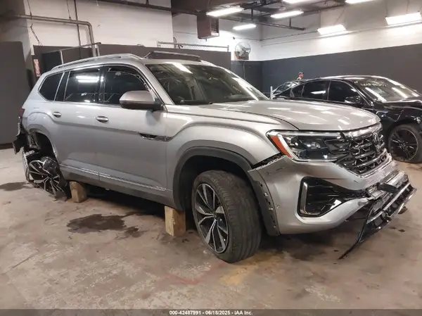 1V2FR2CA1RC555369 2024 VOLKSWAGEN ATLAS - Image 1