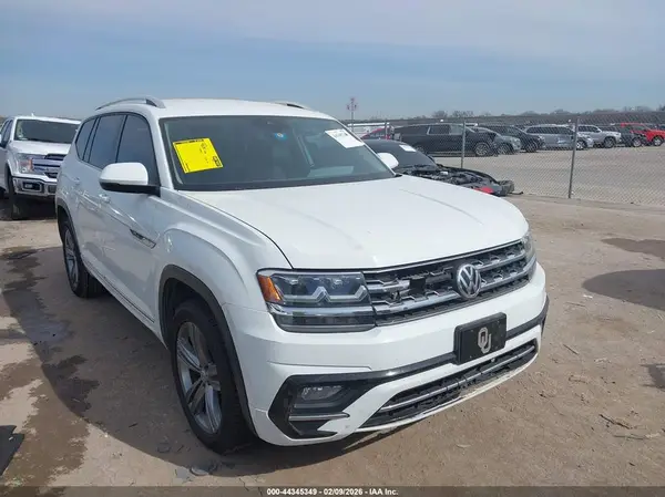 1V2FR2CA2JC551447 2018 VOLKSWAGEN ATLAS - Image 1