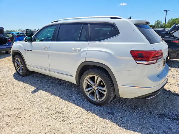 1V2FR2CA2JC578597 2018 VOLKSWAGEN ATLAS - Image 2