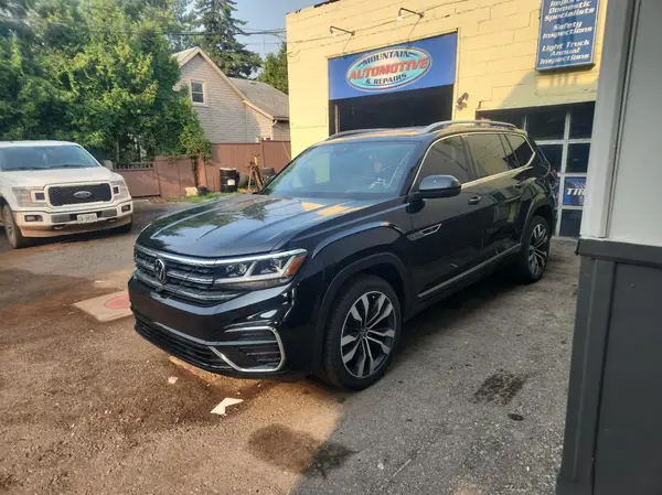 1V2FR2CA2MC515004 2021 VOLKSWAGEN ATLAS - Image 2