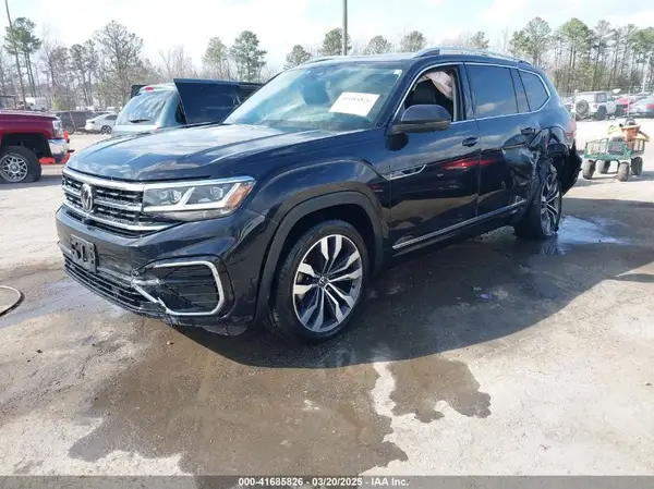 1V2FR2CA2PC557077 2023 VOLKSWAGEN ATLAS - Image 2