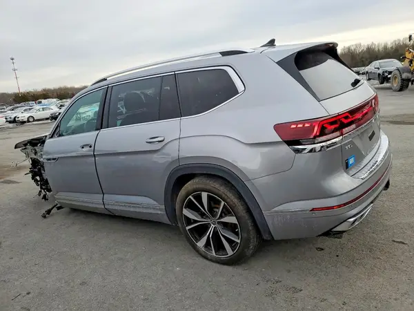 1V2FR2CA2RC526317 2024 VOLKSWAGEN ATLAS - Image 2