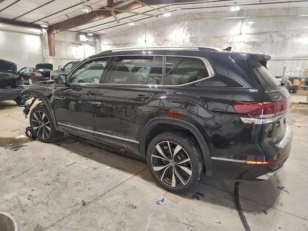 1V2FR2CA2RC597484 2024 VOLKSWAGEN ATLAS - Image 2
