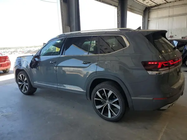 1V2FR2CA3SC522802 2025 VOLKSWAGEN ATLAS - Image 2