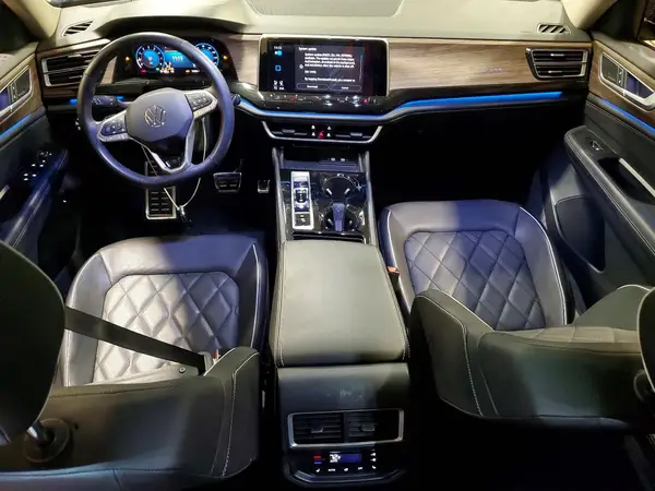 1V2FR2CA3SC538823 2025 VOLKSWAGEN ATLAS - Image 8