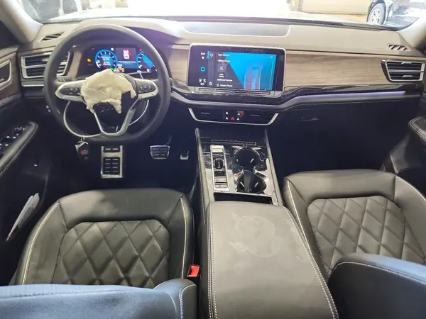 1V2FR2CA3SC575449 2025 VOLKSWAGEN ATLAS - Image 8