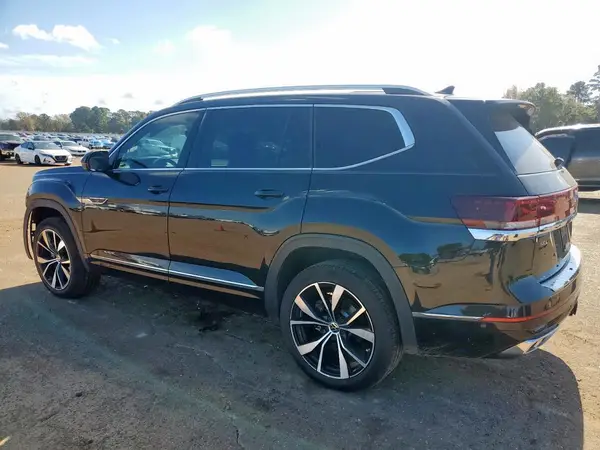 1V2FR2CA4RC580010 2024 VOLKSWAGEN ATLAS - Image 2