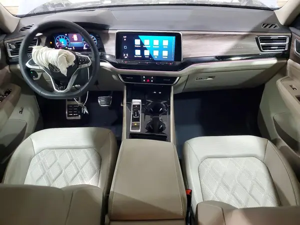 1V2FR2CA4SC555453 2025 VOLKSWAGEN ATLAS - Image 8