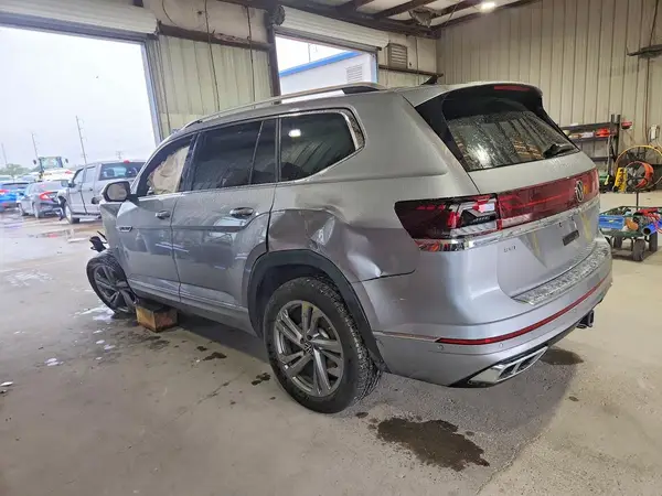 1V2FR2CA5RC536534 2024 VOLKSWAGEN ATLAS - Image 2