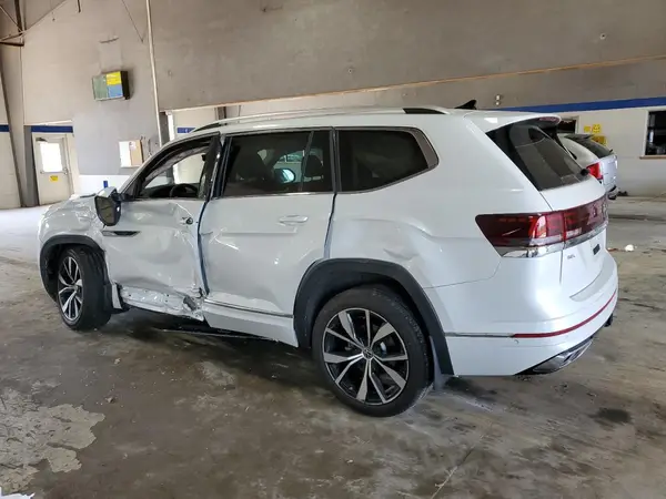 1V2FR2CA5RC560610 2024 VOLKSWAGEN ATLAS - Image 2