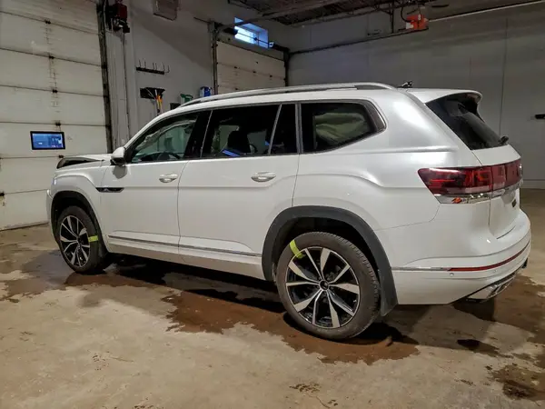1V2FR2CA5RC605903 2024 VOLKSWAGEN ATLAS - Image 2