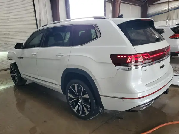 1V2FR2CA6RC547655 2024 VOLKSWAGEN ATLAS - Image 2