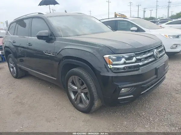 1V2FR2CA7JC574917 2018 VOLKSWAGEN ATLAS - Image 1