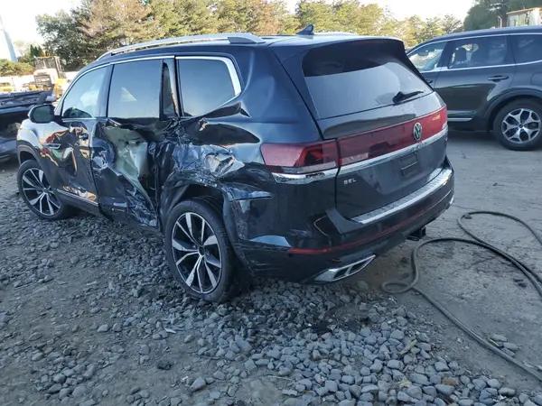 1V2FR2CA9RC545785 2024 VOLKSWAGEN ATLAS - Image 2