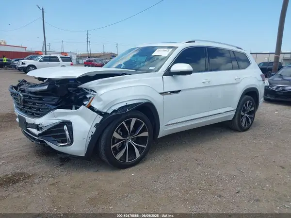 1V2FR2CAXRC617285 2024 VOLKSWAGEN ATLAS - Image 2