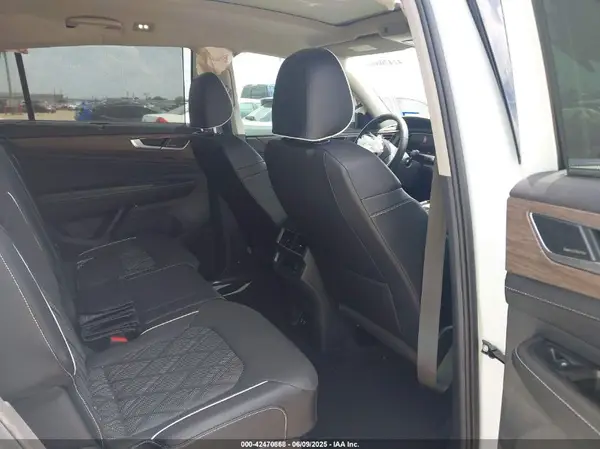 1V2FR2CAXRC617285 2024 VOLKSWAGEN ATLAS - Image 8