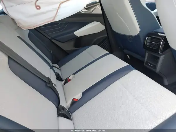 1V2GNPE8XPC002756 2023 VOLKSWAGEN ID.4 - Image 8