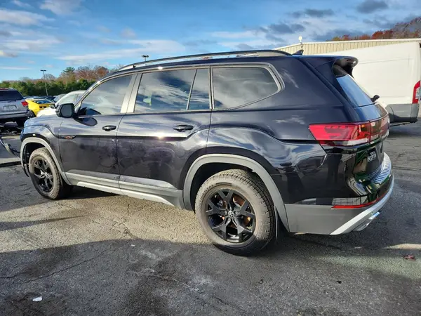 1V2GR2CA1RC584052 2024 VOLKSWAGEN ATLAS - Image 2