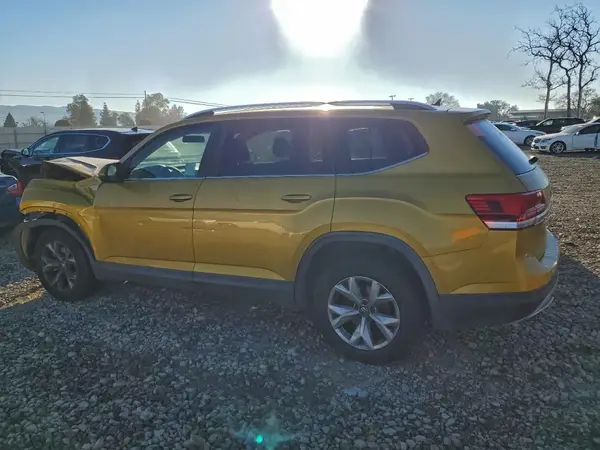 1V2GR2CA3JC526271 2018 VOLKSWAGEN ATLAS - Image 2