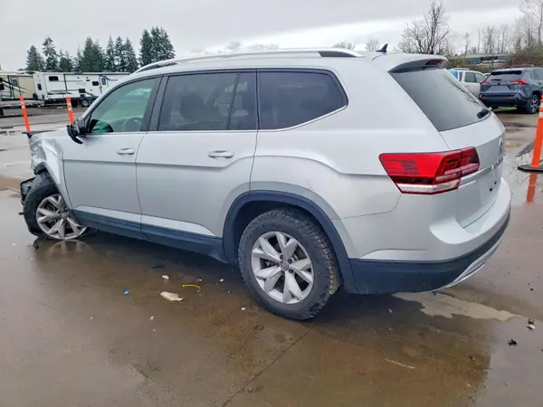 1V2GR2CA6JC557062 2018 VOLKSWAGEN ATLAS - Image 2