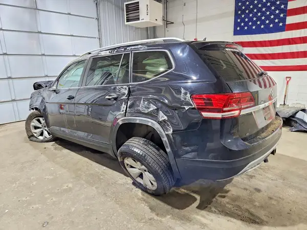 1V2GR2CA6KC529957 2019 VOLKSWAGEN ATLAS - Image 2