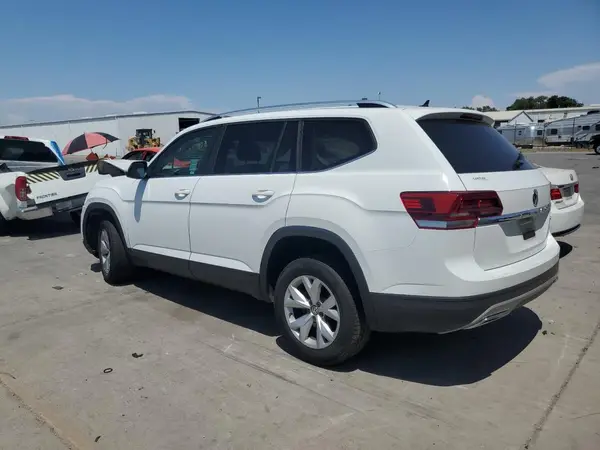 1V2GR2CA8JC517016 2018 VOLKSWAGEN ATLAS - Image 2
