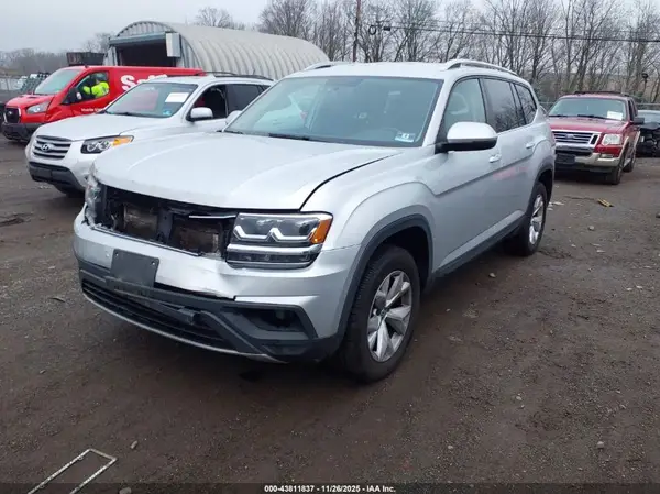 1V2GR2CA8JC534351 2018 VOLKSWAGEN ATLAS - Image 2