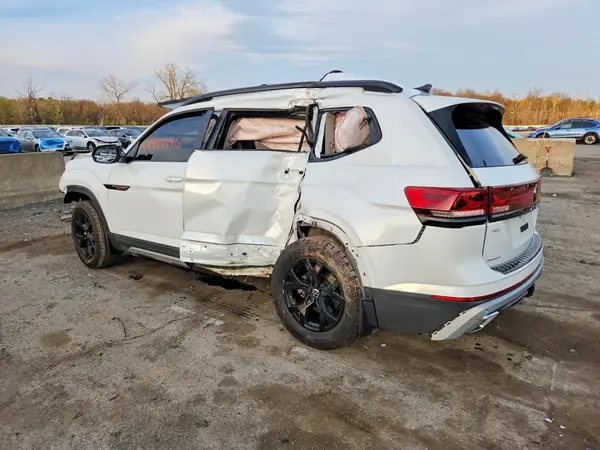 1V2GR2CAXRC592537 2024 VOLKSWAGEN ATLAS - Image 2