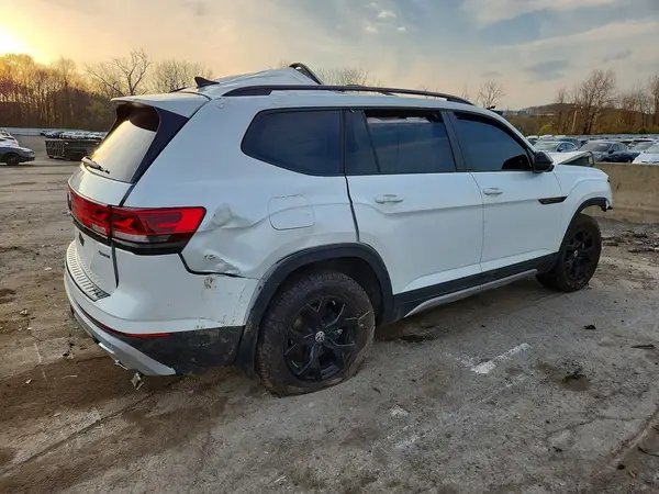 2024 VOLKSWAGEN ATLAS COPART lot 49958146 auction photo 3