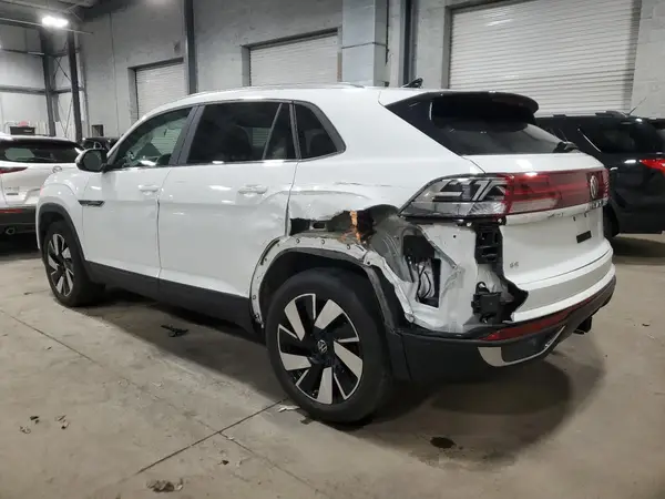 1V2HE2CA5RC204047 2024 VOLKSWAGEN ATLAS - Image 2