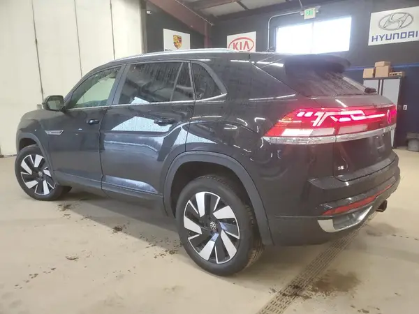 1V2HE2CA8SC201357 2025 VOLKSWAGEN ATLAS - Image 2